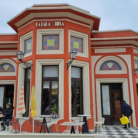 Davantialmare Apartment Livorno